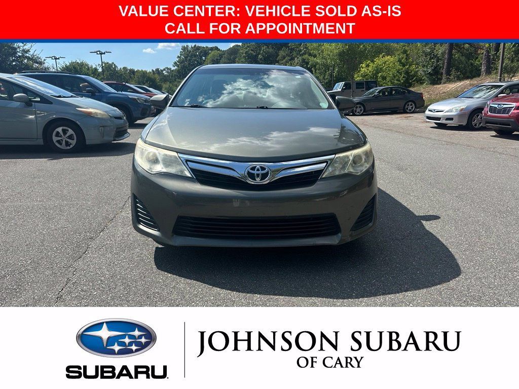 Used 2012 Toyota Camry LE FWD image 3