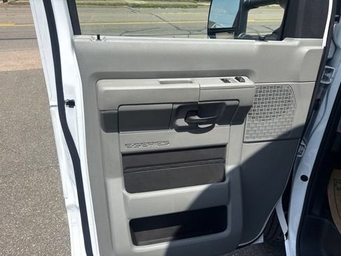 New 2027 Ford E-350 and Econoline 350 Super Duty w/ Power Equipment Group RWD image 15