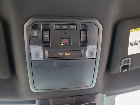 Used 2025 Toyota Tundra Limited image 28