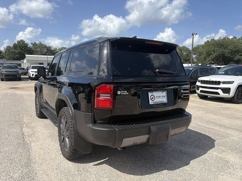 Used 2026 Toyota Land Cruiser w/ Premium Package AWD/4WD image 4