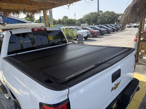 Used 2017 Chevrolet Silverado 1500 LT w/ All Star Edition RWD image 7