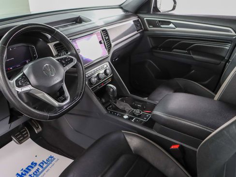 Used 2020 Volkswagen Atlas Cross Sport SEL Premium R-Line image 25