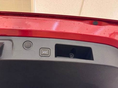 New 2026 GMC Terrain AT4 w/ Technology Package II AWD/4WD image 25