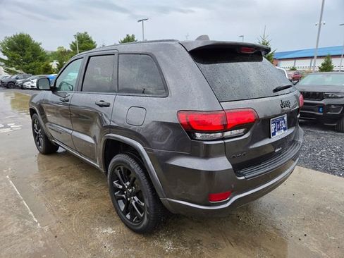 Certified 2020 Jeep Grand Cherokee Altitude AWD/4WD image 12