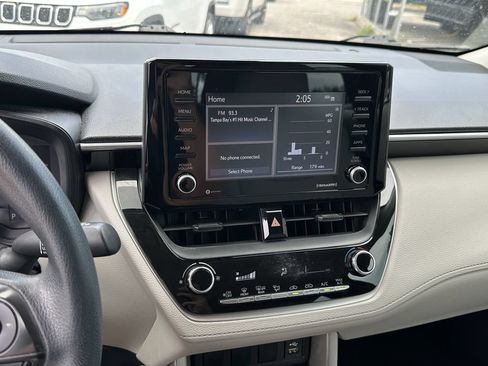 Used 2022 Toyota Corolla Cross L FWD image 25