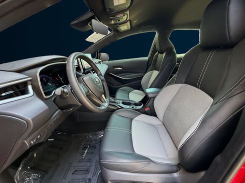 Used 2025 Toyota Corolla XSE FWD image 10