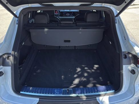 Certified 2026 Porsche Cayenne image 17