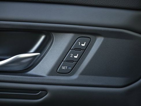 Used 2025 Honda Accord Touring image 16