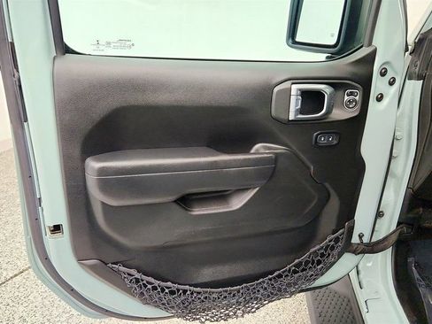 Used 2023 Jeep Wrangler Unlimited Sport AWD/4WD image 10