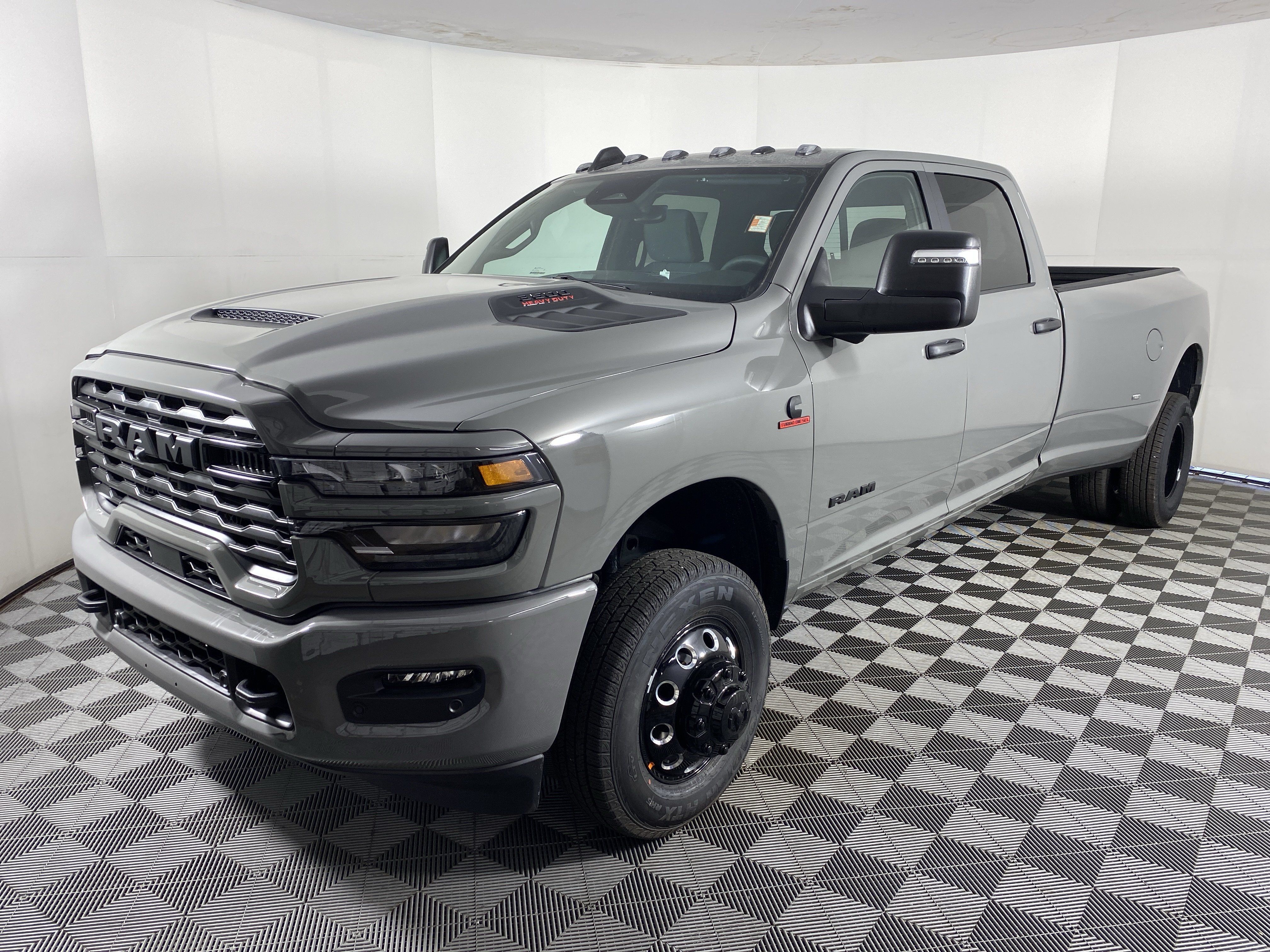New 2027 RAM 3500 Big Horn AWD/4WD image 8