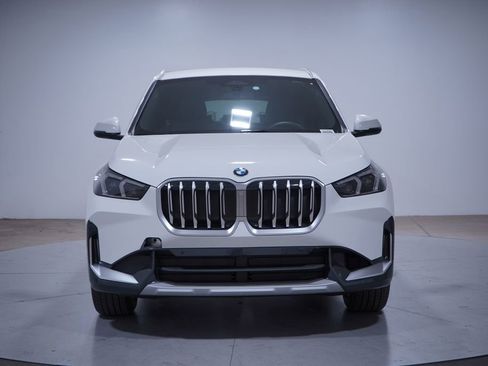 Used 2026 BMW X1 xDrive28i AWD/4WD image 3