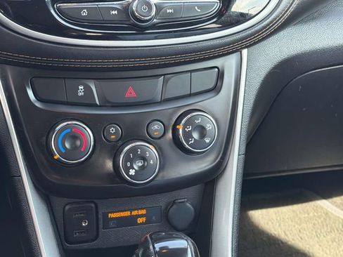Used 2020 Chevrolet Trax LS w/ Tint and Cruise Package FWD image 15