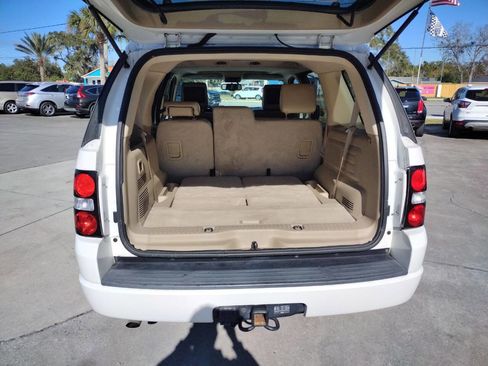 Used 2010 Ford Explorer Limited image 12