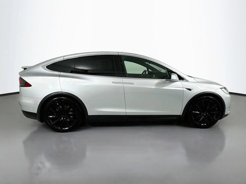Used 2018 Tesla Model X 75D AWD/4WD image 8