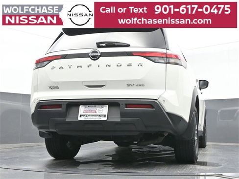 Used 2022 Nissan Pathfinder SV image 23