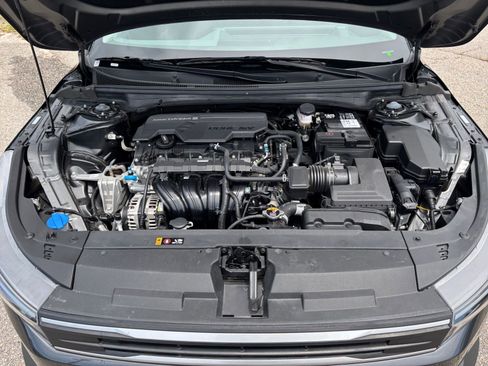 Used 2025 Kia K4 FWD image 29