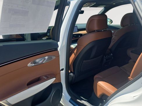 New 2026 Genesis GV70 2.5T Advanced AWD/4WD image 23