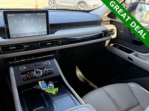 Used 2023 Lincoln Aviator Reserve w/ Equipment Group 201A image 13