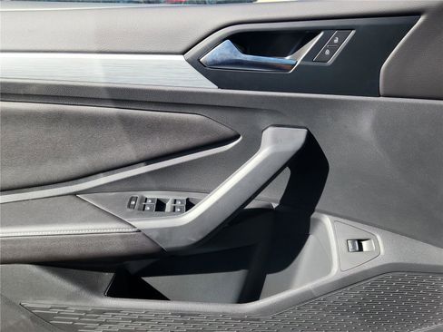 New 2025 Volkswagen Jetta S image 8