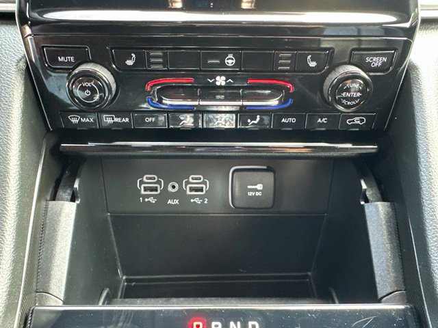 Used 2024 Jeep Grand Cherokee Limited AWD/4WD image 35