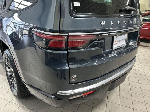 Used 2024 Jeep Wagoneer Series II image 35