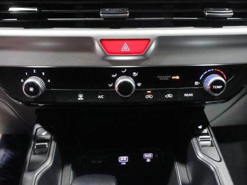 Used 2021 Kia Telluride S AWD/4WD image 30