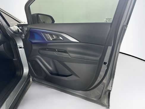 Used 2024 Chevrolet Equinox EV LT FWD image 32