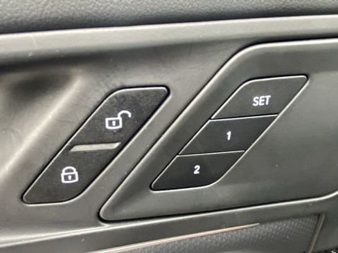 Used 2025 BMW X1 xDrive28i image 15