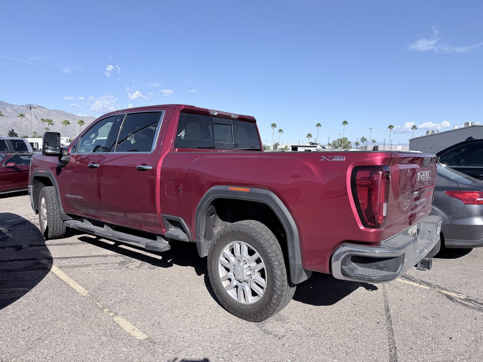 Used 2020 GMC Sierra 2500 SLT w/ SLT Premium Plus Package AWD/4WD image 4