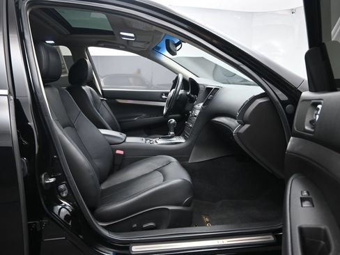 Used 2015 INFINITI Q40 AWD w/ Navigation Package image 23