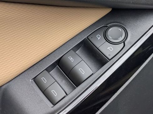 New 2026 Chevrolet Equinox ACTIV FWD image 9