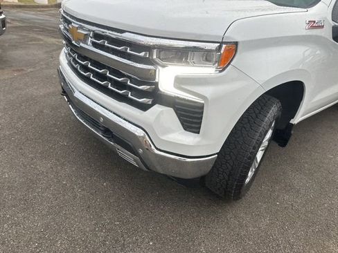 New 2026 Chevrolet Silverado 1500 LTZ w/ Z71 Off-Road Package AWD/4WD image 9