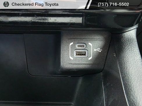 Used 2023 Jeep Compass Sport image 17