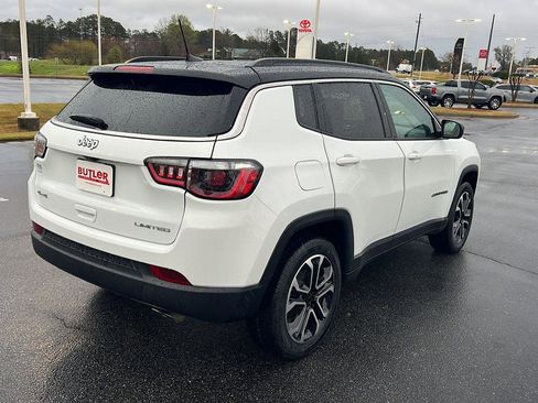 Used 2022 Jeep Compass Limited AWD/4WD image 6