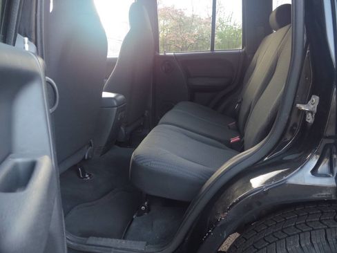 Used 2004 Jeep Liberty Sport w/ PWR Convenience Group image 12