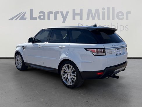 Used 2017 Land Rover Range Rover Sport HSE image 4
