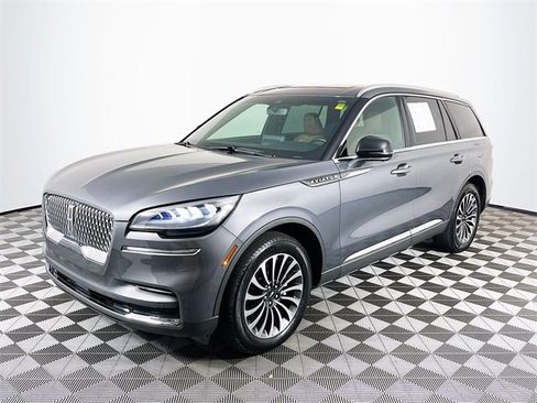 Used 2022 Lincoln Aviator Reserve w/ Elements Package Plus image 4