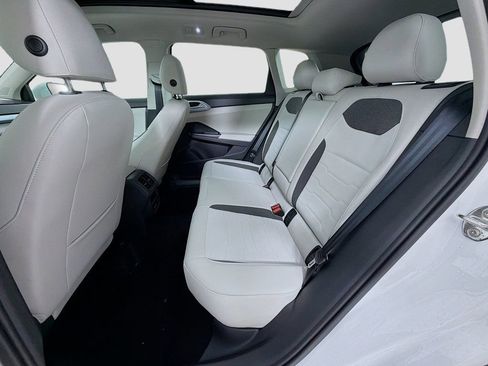 New 2026 Volkswagen Taos SE AWD/4WD image 25