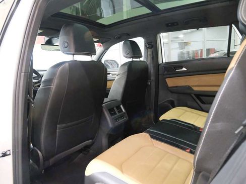 Used 2022 Volkswagen Atlas Cross Sport SEL Premium R-Line image 21