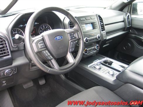 Used 2019 Ford Expedition Max XL AWD/4WD image 2