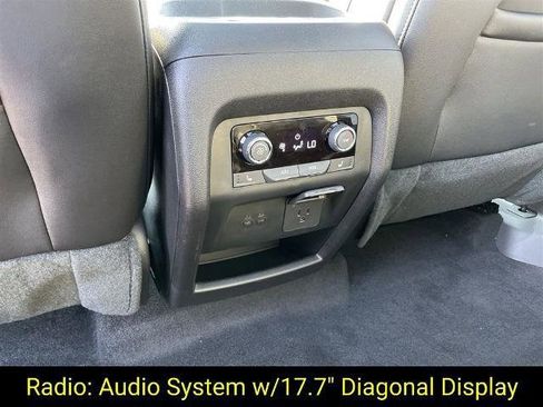 New 2026 Chevrolet Traverse High Country image 19