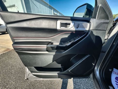 Used 2023 Ford Explorer ST-Line w/ Class IV Trailer Tow Package image 22