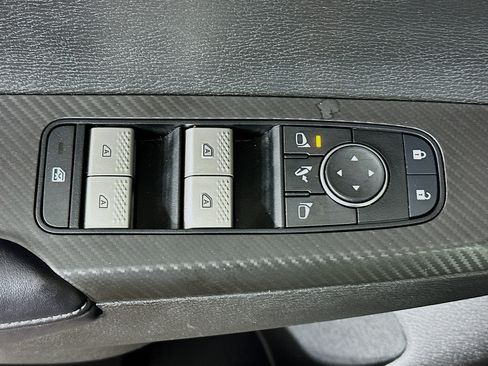 Used 2025 Mitsubishi Outlander SE AWD/4WD image 15
