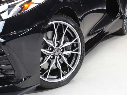 Used 2025 Chevrolet Corvette Stingray Preferred Conv w/ Z51 Performance Package image 28