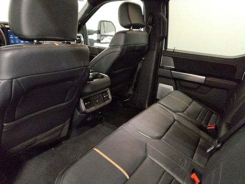 Used 2024 Ford F250 Platinum image 41