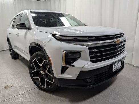 New 2026 Chevrolet Traverse High Country image 2