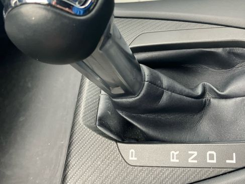 Used 2025 Ford Mustang Premium RWD image 28