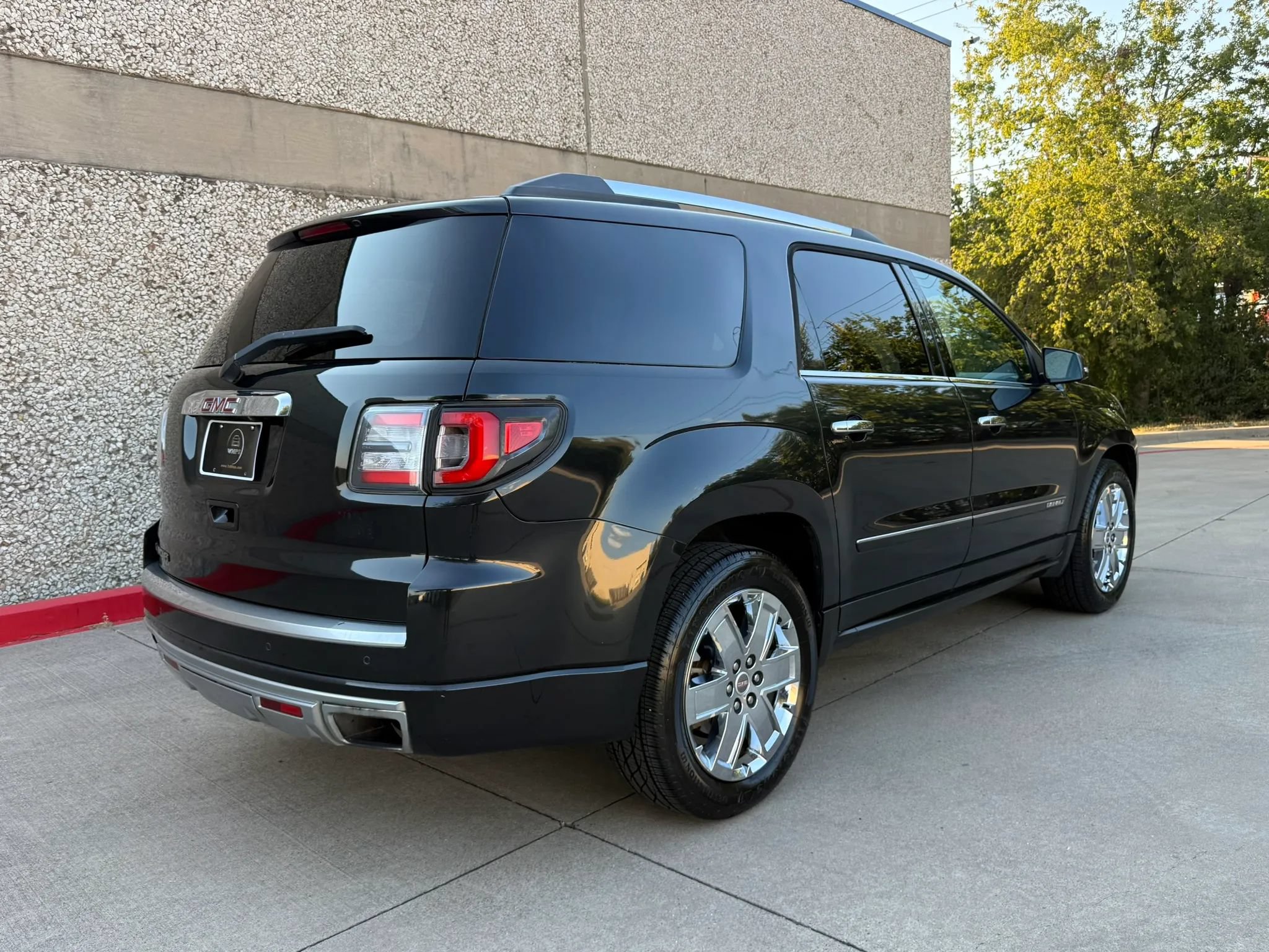 Used 2014 GMC Acadia Denali FWD image 7