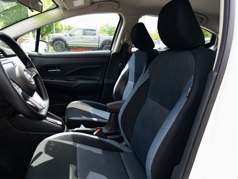 New 2025 Nissan Versa SV w/ Trunk Package image 17