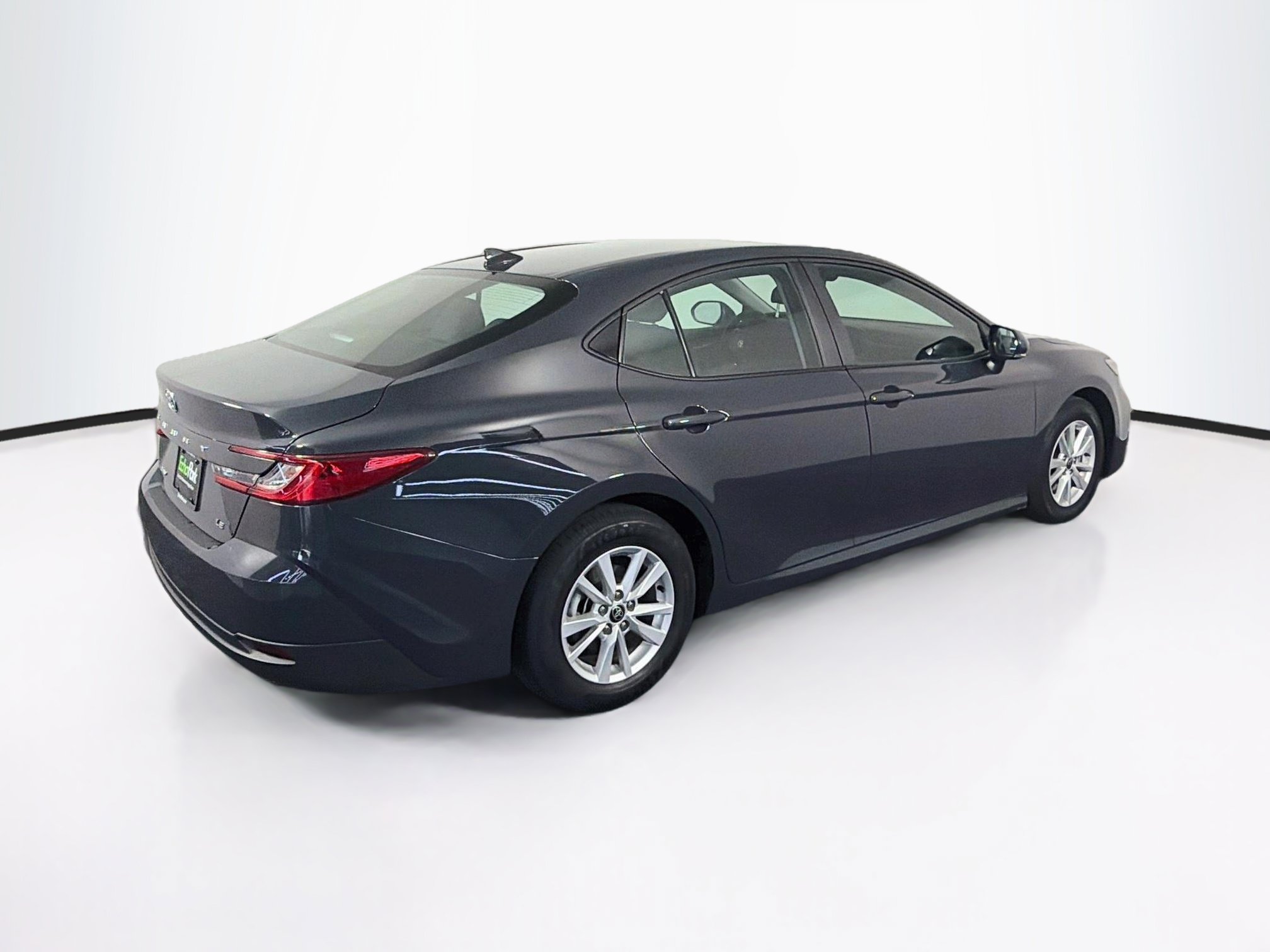 Used 2026 Toyota Camry LE FWD image 9